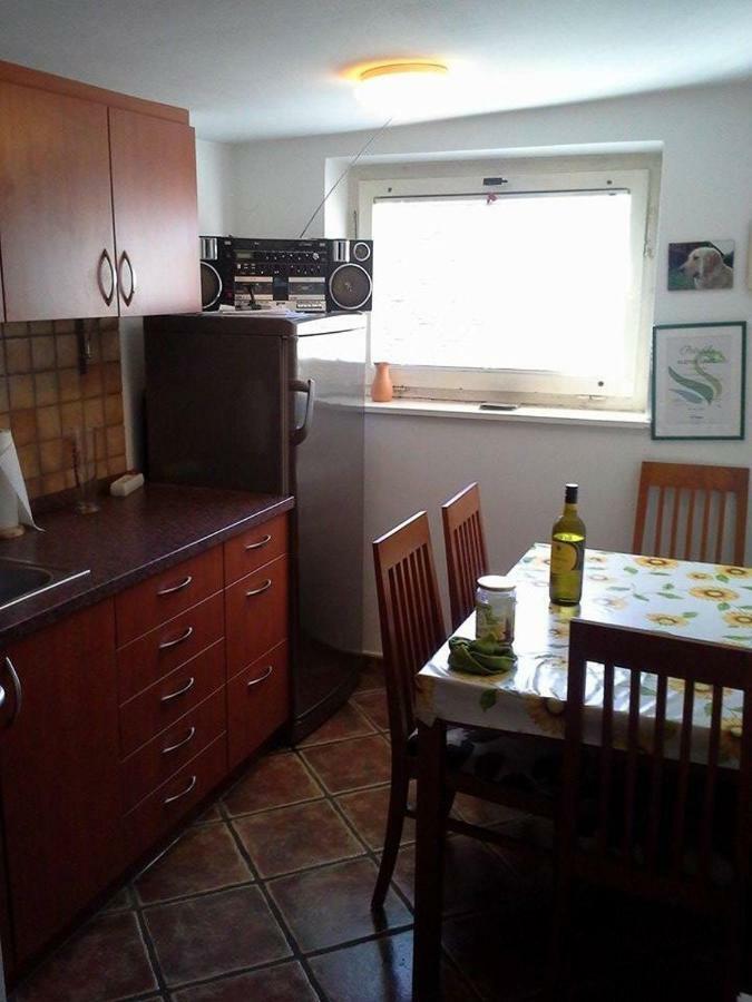 Apartma Pr' Vok レスツェ エクステリア 写真