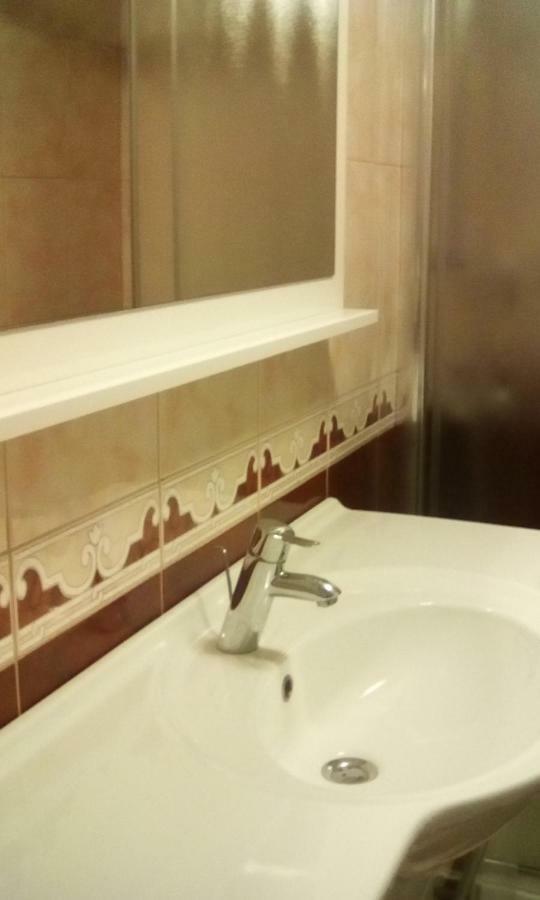 Apartma Pr' Vok レスツェ エクステリア 写真